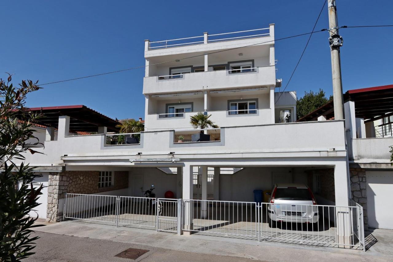 Apartments With A Parking Space Crikvenica - 12592 Екстериор снимка